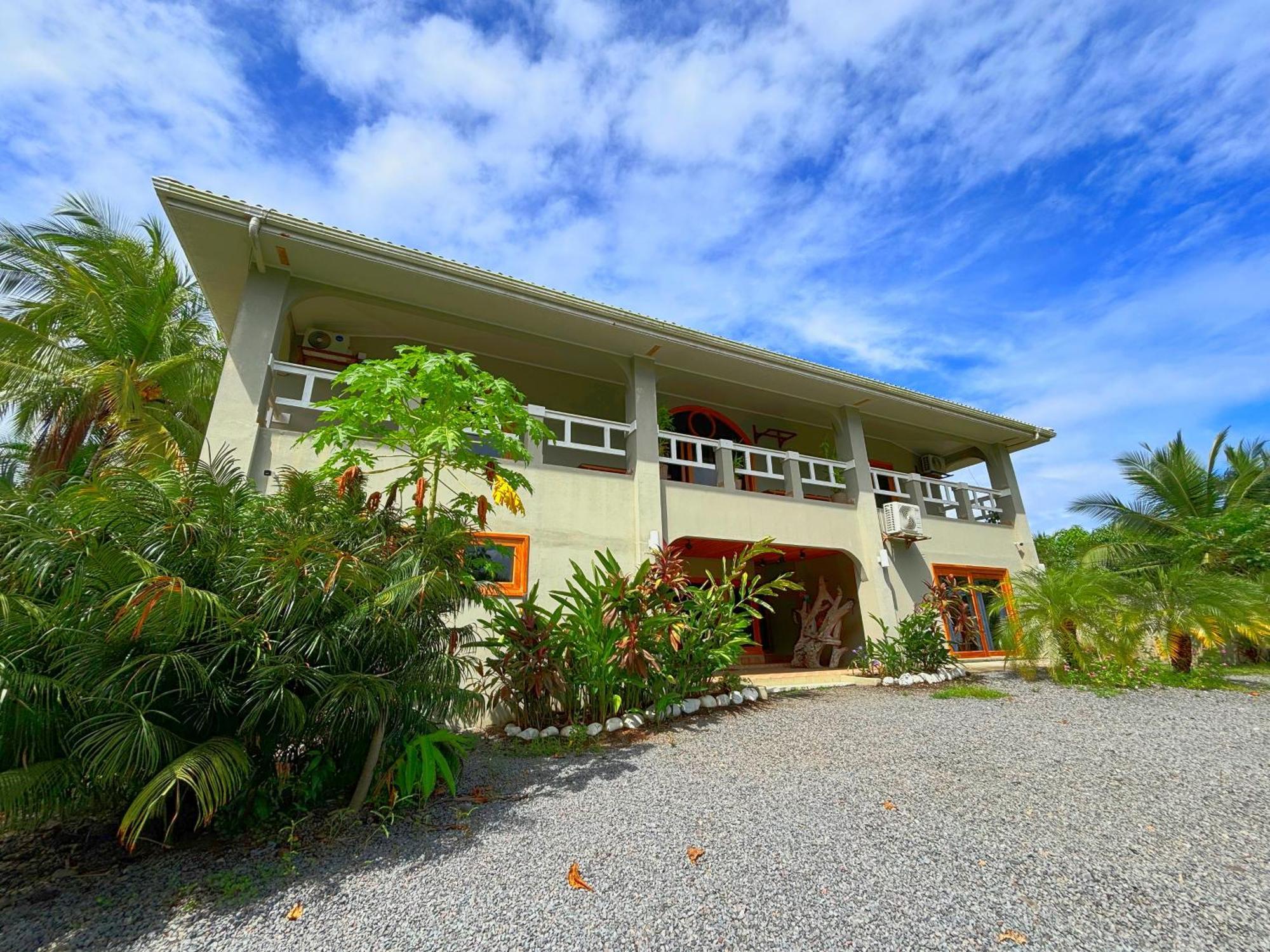 Royal Palm Retreat Apartment Cabrera Ngoại thất bức ảnh